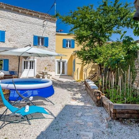 Vila Casa Di Pietra Matelici Divšići Exteriér fotografie