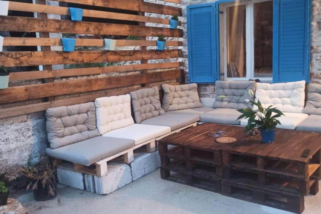 Vila Casa Di Pietra Matelici Divšići Exteriér fotografie